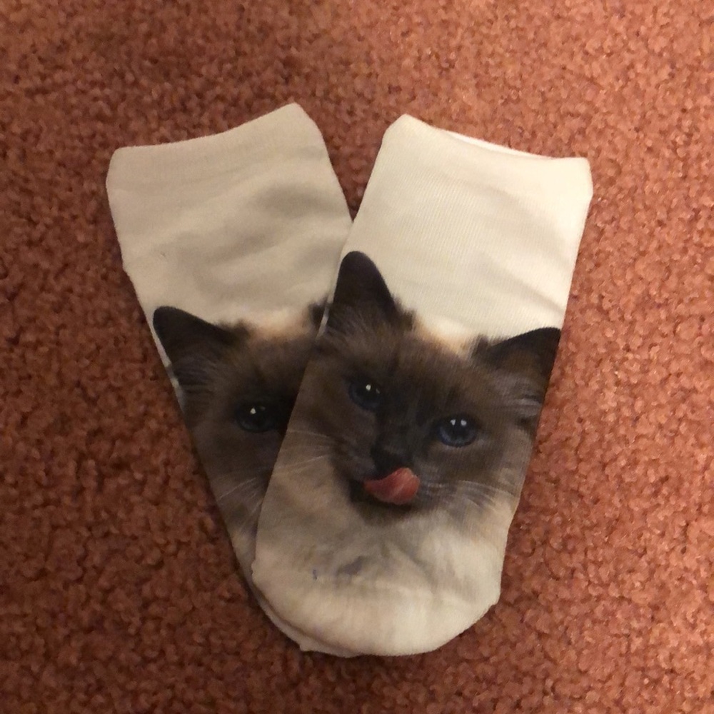Kitty Socks 🧦 - Picture 2 of 6
